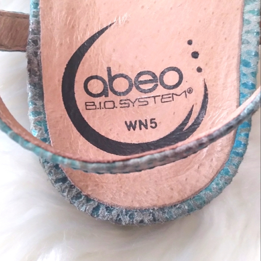 Abeo Bio System Snake Print Sandals Sz WN 5 - Picture 5 of 9